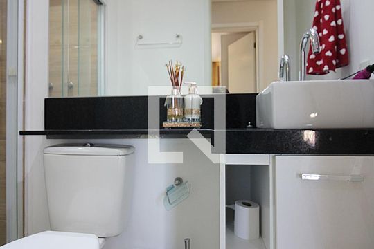 Banheiro Social de apartamento à venda com 2 quartos, 54m² em Jardim Olavo Bilac, São Bernardo do Campo