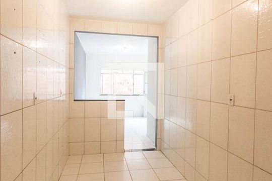 Cozinha de casa para alugar com 1 quarto, 58m² em Barreiras, Salvador