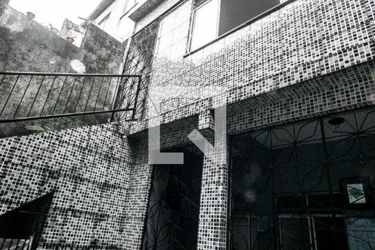 Fachada de casa para alugar com 1 quarto, 58m² em Barreiras, Salvador