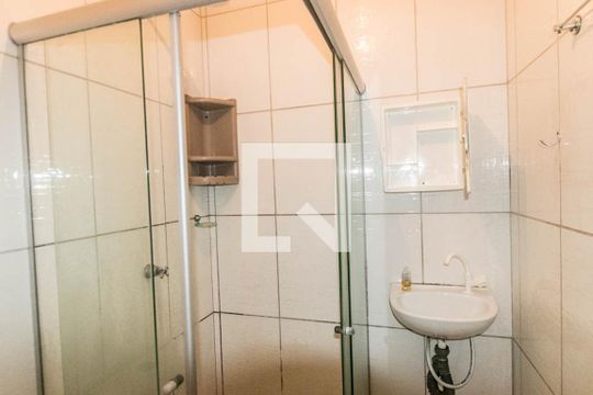 Banheiro de casa para alugar com 1 quarto, 58m² em Barreiras, Salvador