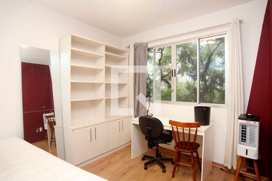 Quarto 2 de apartamento para alugar com 2 quartos, 56m² em Cidade Baixa, Porto Alegre