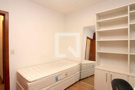 Quarto 2 de apartamento para alugar com 2 quartos, 56m² em Cidade Baixa, Porto Alegre
