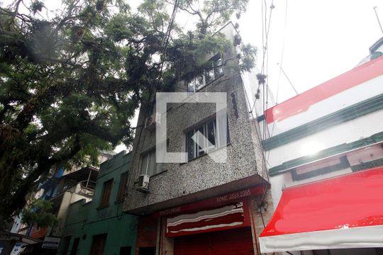 Fachada de apartamento para alugar com 2 quartos, 56m² em Cidade Baixa, Porto Alegre