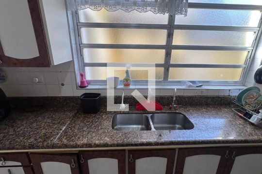 Cozinha de casa à venda com 5 quartos, 500m² em Sumaré, São Paulo