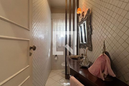 Lavabo de casa à venda com 5 quartos, 500m² em Sumaré, São Paulo