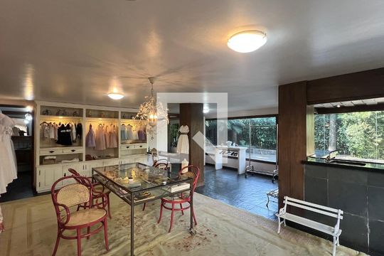 Área comum de casa à venda com 5 quartos, 500m² em Sumaré, São Paulo