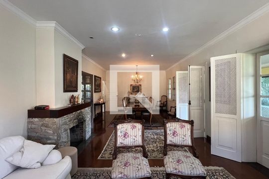 Sala de TV de casa à venda com 5 quartos, 500m² em Sumaré, São Paulo