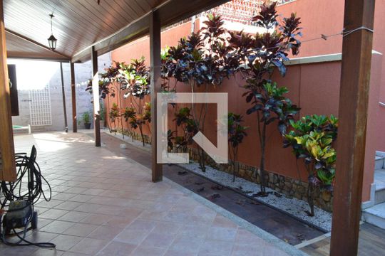 Varanda 2 de casa de condomínio para alugar com 4 quartos, 600m² em Pechincha, Rio de Janeiro