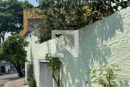Casa à venda com 4 quartos, 254m² em Jardim Belem, São Paulo