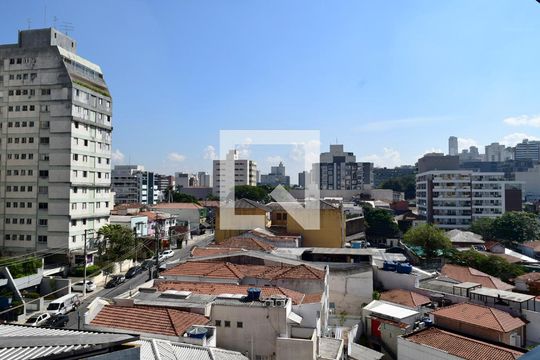 Vista de kitnet/studio para alugar com 1 quarto, 29m² em Pinheiros, São Paulo