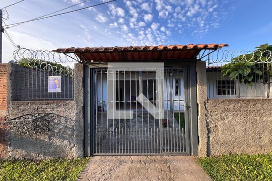 Fachada e Placa de casa à venda com 2 quartos, 128m² em Santo Andre, São Leopoldo