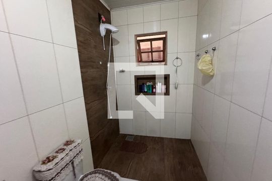 Banheiro de casa à venda com 2 quartos, 128m² em Santo Andre, São Leopoldo