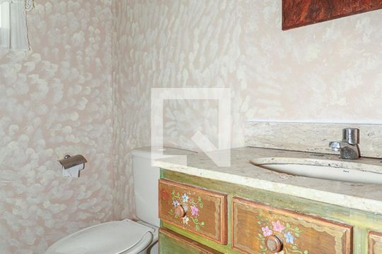 Banheiro de apartamento à venda com 2 quartos, 45m² em Agronomia, Porto Alegre