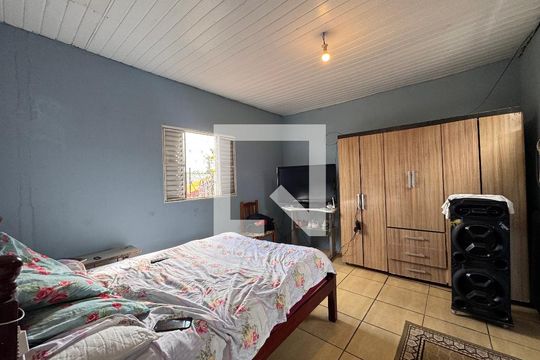 Quarto  de casa à venda com 2 quartos, 80m² em Scharlau, São Leopoldo