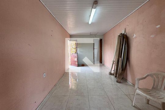Sala de casa à venda com 2 quartos, 80m² em Scharlau, São Leopoldo