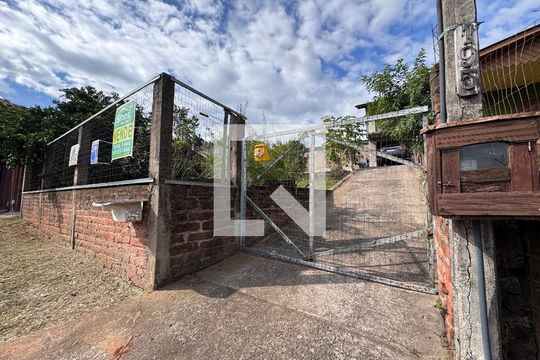 Fachada de casa à venda com 2 quartos, 80m² em Scharlau, São Leopoldo