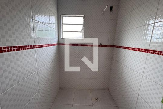 Banheiro de casa à venda com 2 quartos, 80m² em Scharlau, São Leopoldo
