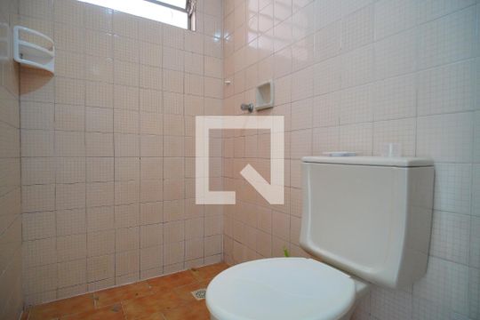 Banheiro de kitnet/studio para alugar com 1 quarto, 35m² em Rondônia, Novo Hamburgo