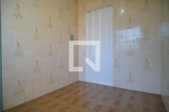 Cozinha de kitnet/studio para alugar com 1 quarto, 35m² em Rondônia, Novo Hamburgo