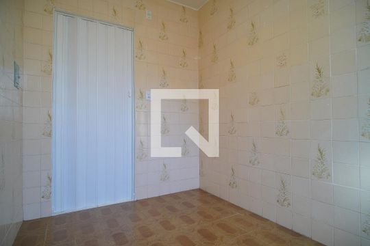 Cozinha de kitnet/studio para alugar com 1 quarto, 35m² em Rondônia, Novo Hamburgo