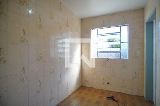 Cozinha de kitnet/studio para alugar com 1 quarto, 35m² em Rondônia, Novo Hamburgo