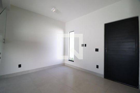 Sala de casa para alugar com 2 quartos, 85m² em Shopping Park, Uberlândia