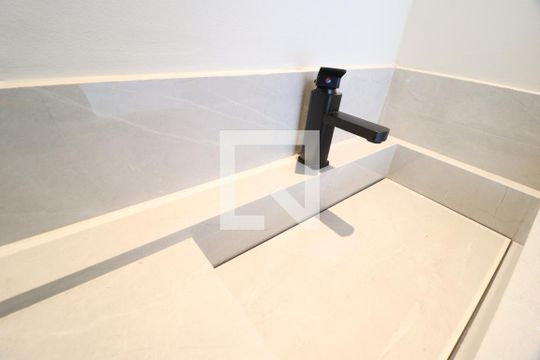 Lavabo de casa para alugar com 2 quartos, 85m² em Shopping Park, Uberlândia