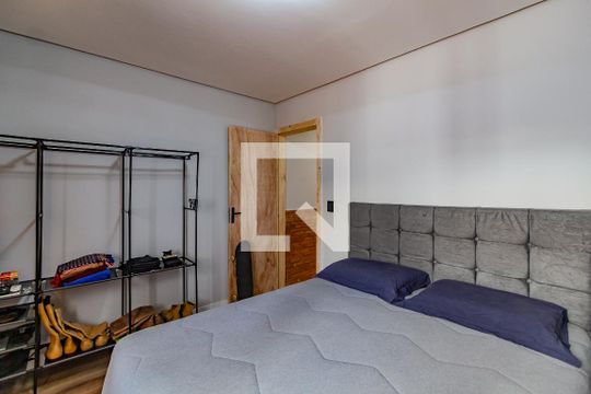 Suíte de casa à venda com 2 quartos, 170m² em Menino Deus, Porto Alegre
