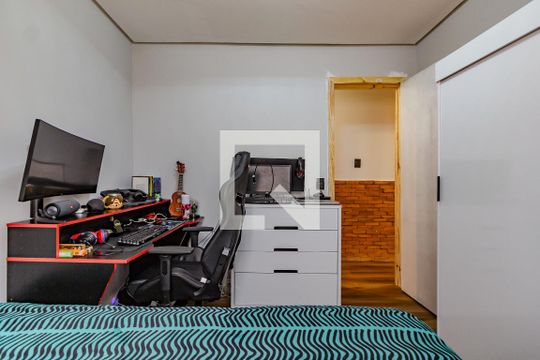 Quarto de casa à venda com 2 quartos, 170m² em Menino Deus, Porto Alegre