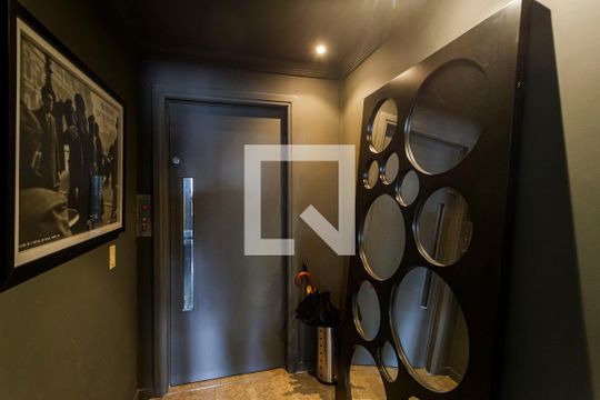 Hall de entrada de apartamento à venda com 3 quartos, 203m² em Indianópolis, São Paulo