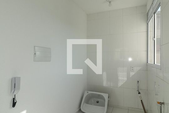 Cozinha de apartamento à venda com 2 quartos, 46m² em Sarandi, Porto Alegre