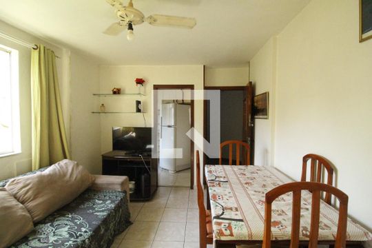Sala de apartamento à venda com 2 quartos, 55m² em Camorim, Rio de Janeiro