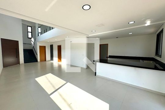 Sala de casa de condomínio à venda com 4 quartos, 280m² em Jardim Ermida I, Jundiaí