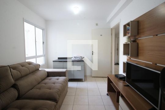 Sala de apartamento à venda com 2 quartos, 49m² em Quitaúna, Osasco