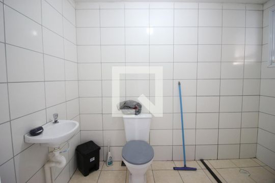 Banheiro de apartamento à venda com 2 quartos, 49m² em Quitaúna, Osasco