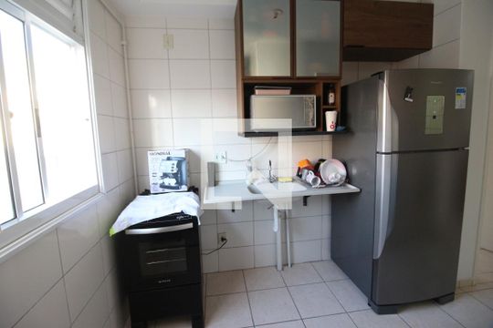 Cozinha de apartamento à venda com 2 quartos, 49m² em Quitaúna, Osasco