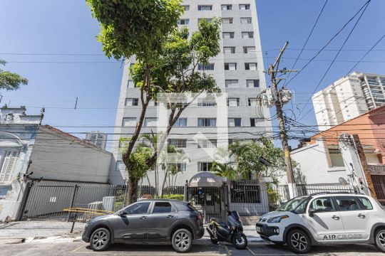 Fachada de apartamento para alugar com 3 quartos, 90m² em Aclimação, São Paulo