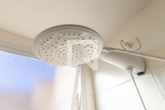 Banheiro de apartamento à venda com 2 quartos, 41m² em Estância Velha, Canoas