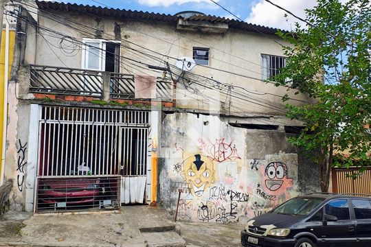 Fachada de casa para alugar com 1 quarto, 170m² em Veloso, Osasco