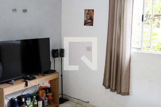 Sala de casa à venda com 1 quarto, 170m² em Veloso, Osasco