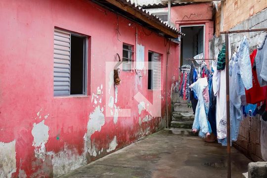 Área comum de casa para alugar com 1 quarto, 170m² em Veloso, Osasco