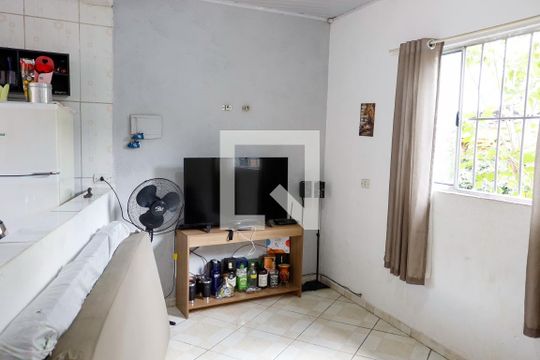 Sala de casa à venda com 1 quarto, 170m² em Veloso, Osasco