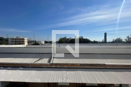 Vista de apartamento para alugar com 2 quartos, 37m² em Jaguaré, São Paulo