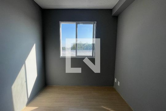 Quarto de apartamento para alugar com 2 quartos, 37m² em Jaguaré, São Paulo