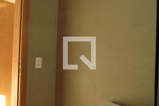 Banheiro da Suite 2 de casa à venda com 3 quartos, 145m² em Bussocaba, Osasco