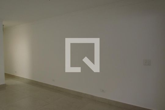 Sala de casa à venda com 3 quartos, 145m² em Bussocaba, Osasco