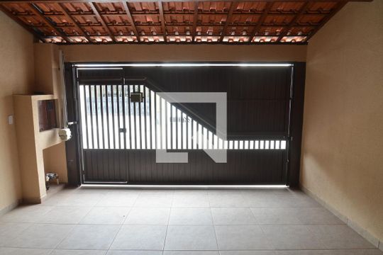 Garagem de casa à venda com 4 quartos, 267m² em Parque Oratório, Santo André