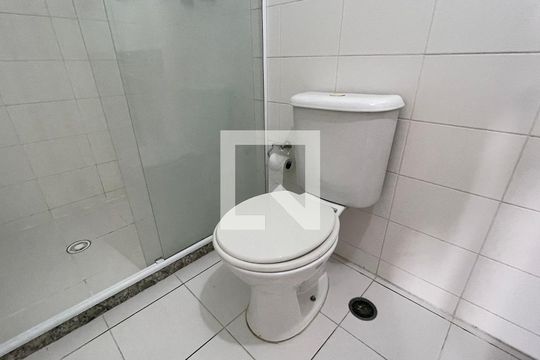 Banheiro de apartamento para alugar com 2 quartos, 51m² em Mandaqui, São Paulo