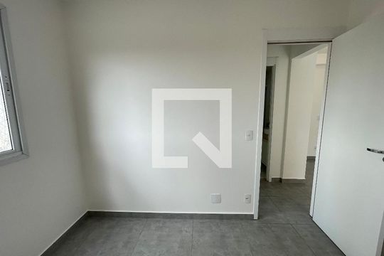 Quarto 1 de apartamento para alugar com 2 quartos, 48m² em Vila Butantã, São Paulo