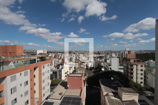 Vista da Sala de apartamento para alugar com 2 quartos, 60m² em Castelo, Belo Horizonte